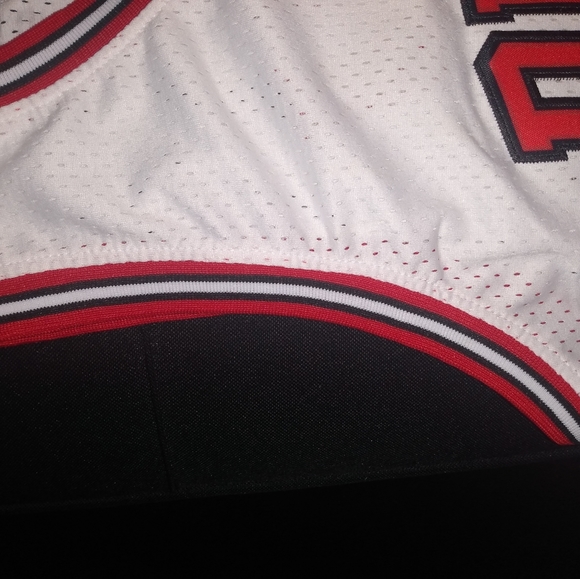 Chicago bulls jersey - Picture 7 of 13